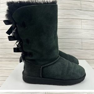 SOLD- UGG Big Kid Black Triple Bow Boots Size 5